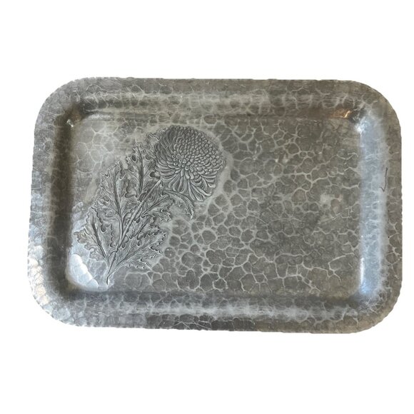 Vintage Hand Hammered Aluminum Tray CHRYSANTHEMUM Trade Continental 12x8.5” - Picture 1 of 7